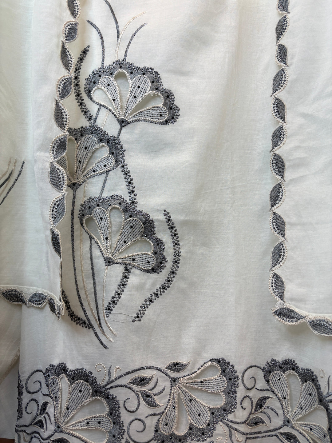 Meherza – Mul Chanderi Cutwork Suit