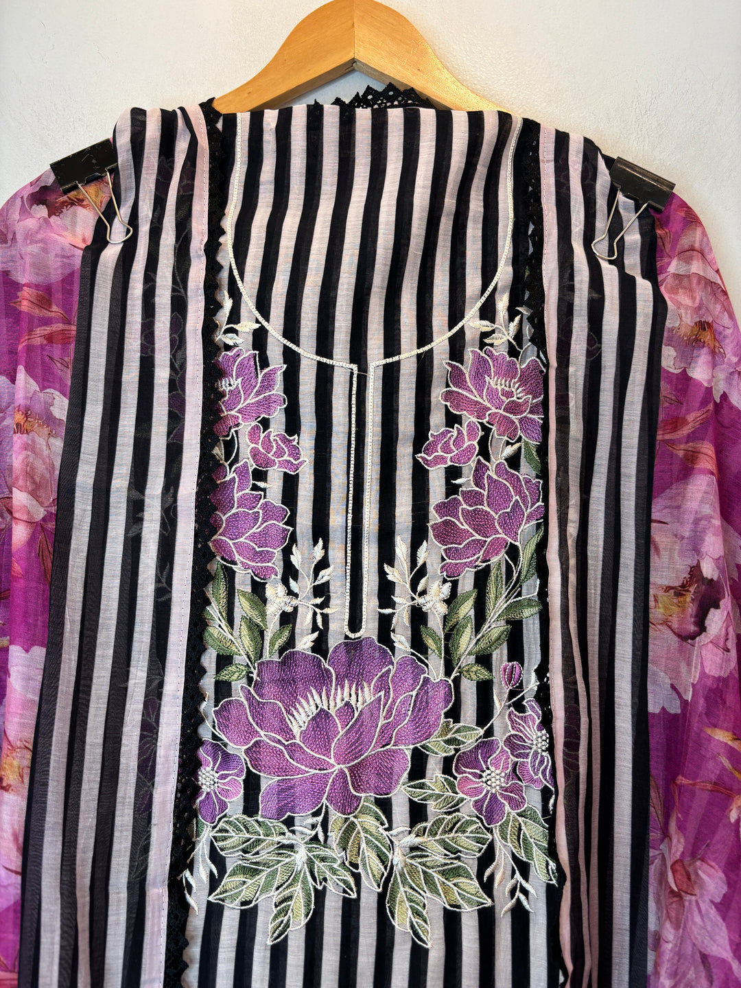 Gulraiz – Magenta Pink Mul Cotton Embroidered Suit