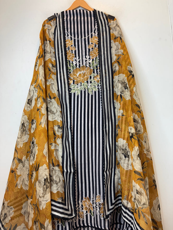 Gulraiz – Yellow Mul Cotton Embroidered Suit