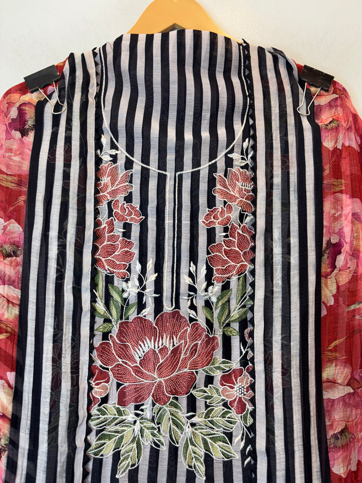 Gulraiz – Red Mul Cotton Embroidered Suit