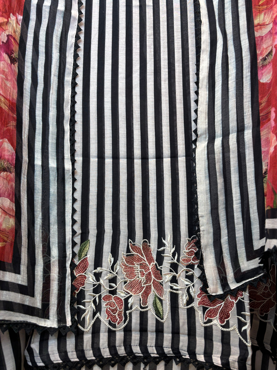 Gulraiz – Red Mul Cotton Embroidered Suit
