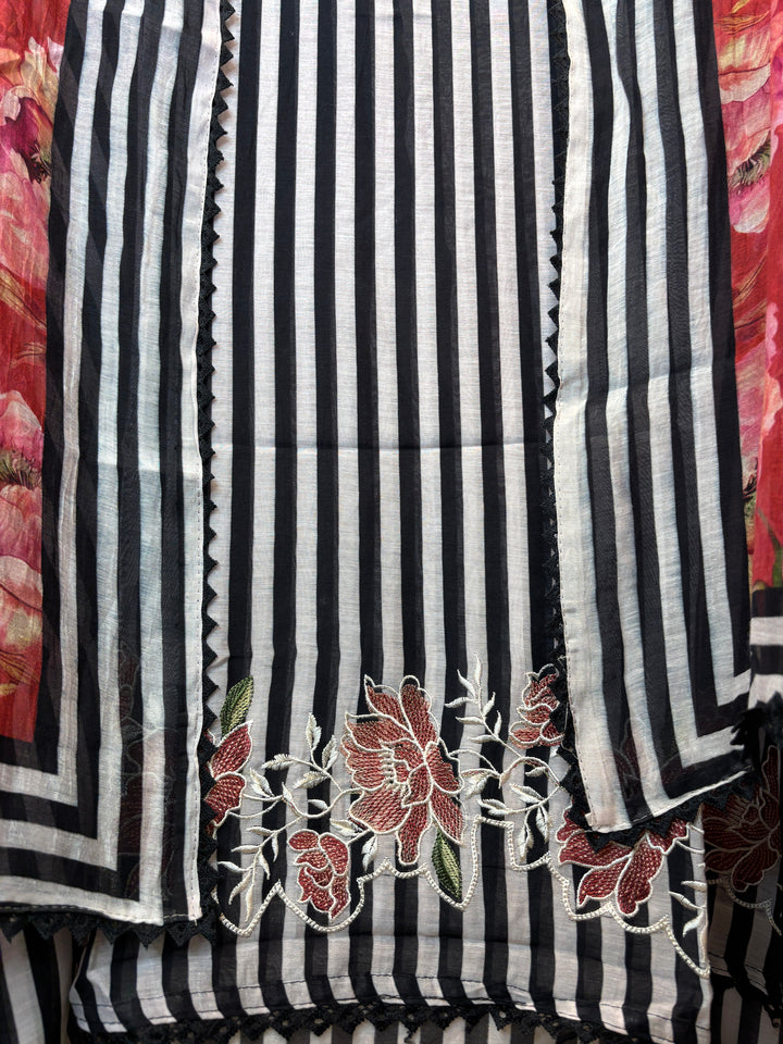 Gulraiz – Red Mul Cotton Embroidered Suit