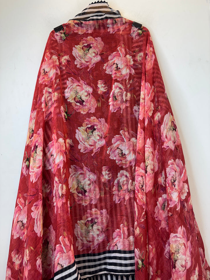 Gulraiz – Red Mul Cotton Embroidered Suit