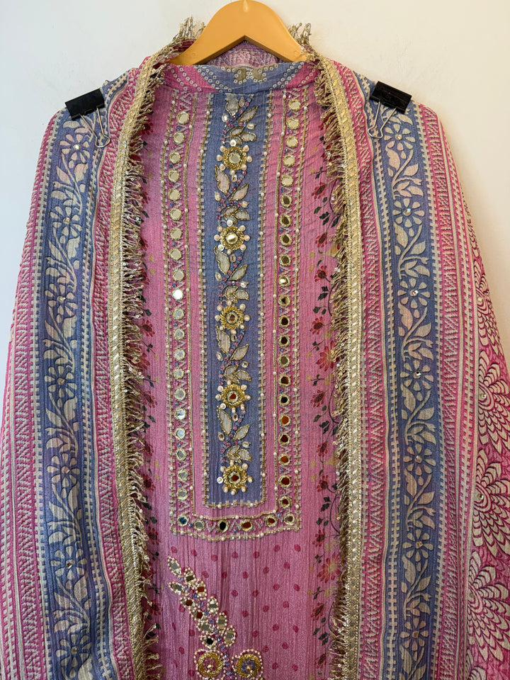 Zaylee – Pink Crushed Tissue Mirror Handwork Suit