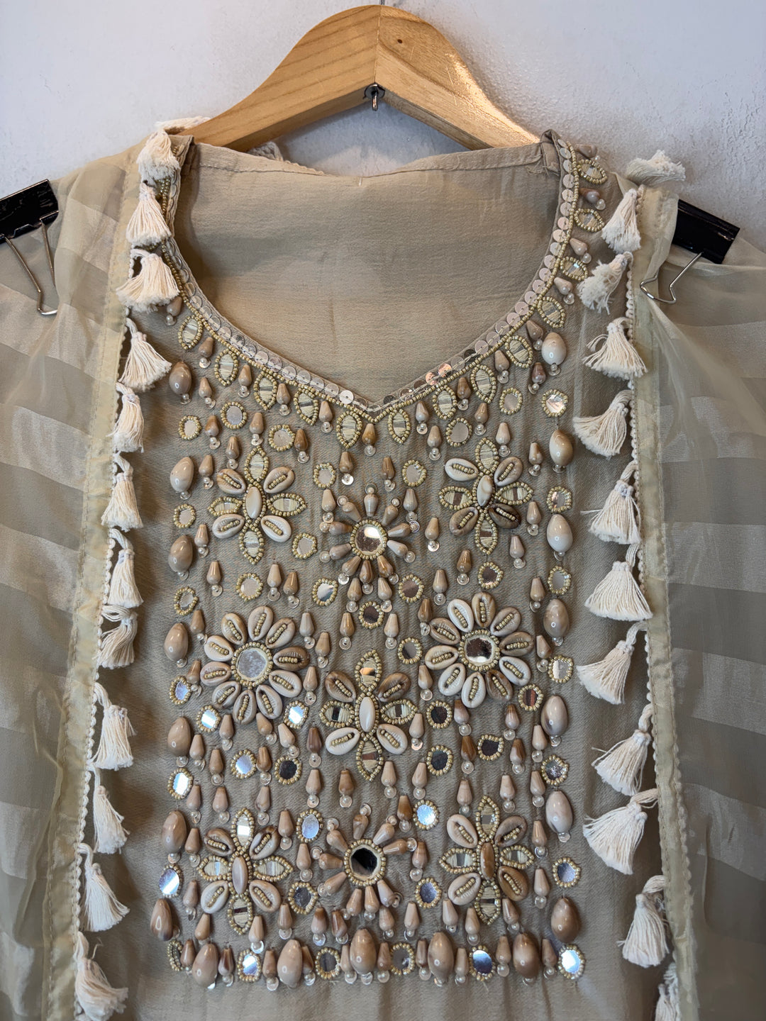 Noor-e-Organza – Light Beige Mul Organza Embellished Suit