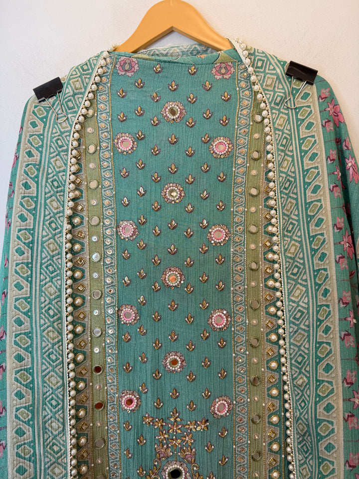 Zareva – Greenish Crushed Tissue Pearl Handwork Suit