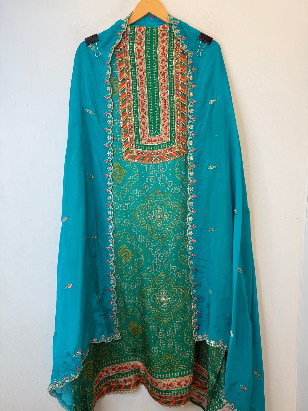 Bandira – Blue Satin Organza Bandhani Suit