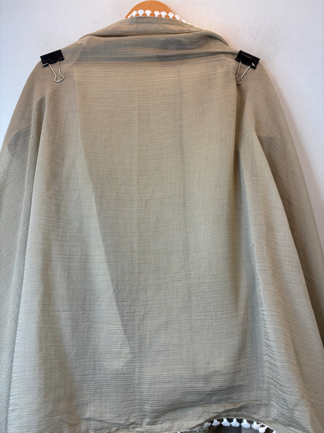 Mehrunisa – Taupe Beige Crush Mul Lace Detailed Suit