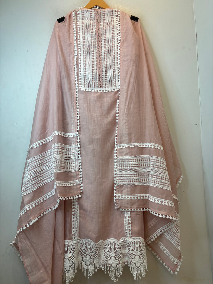 Mehrunisa – Blush Pink Crush Mul Lace Detailed Suit