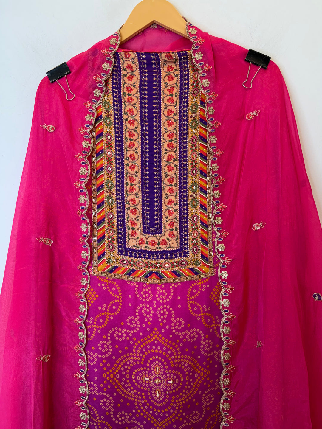 Bandira – Pink Satin Organza Bandhani Suit