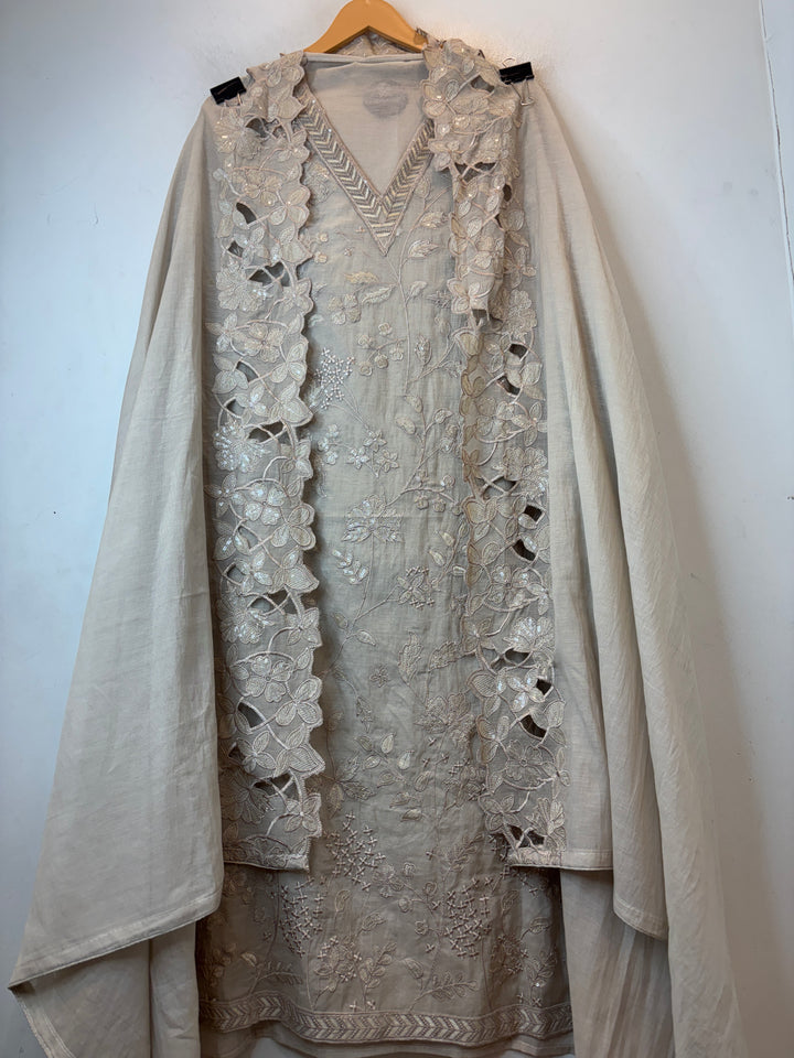 Meherbano – Ivory Mul Chanderi Embroidered Suit