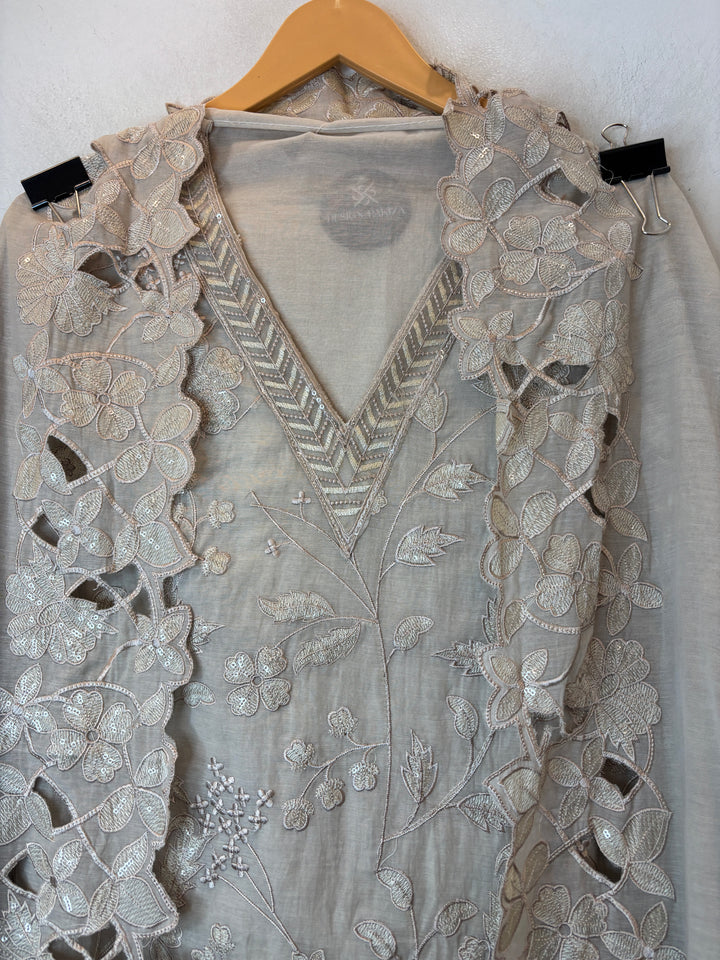Meherbano – Ivory Mul Chanderi Embroidered Suit