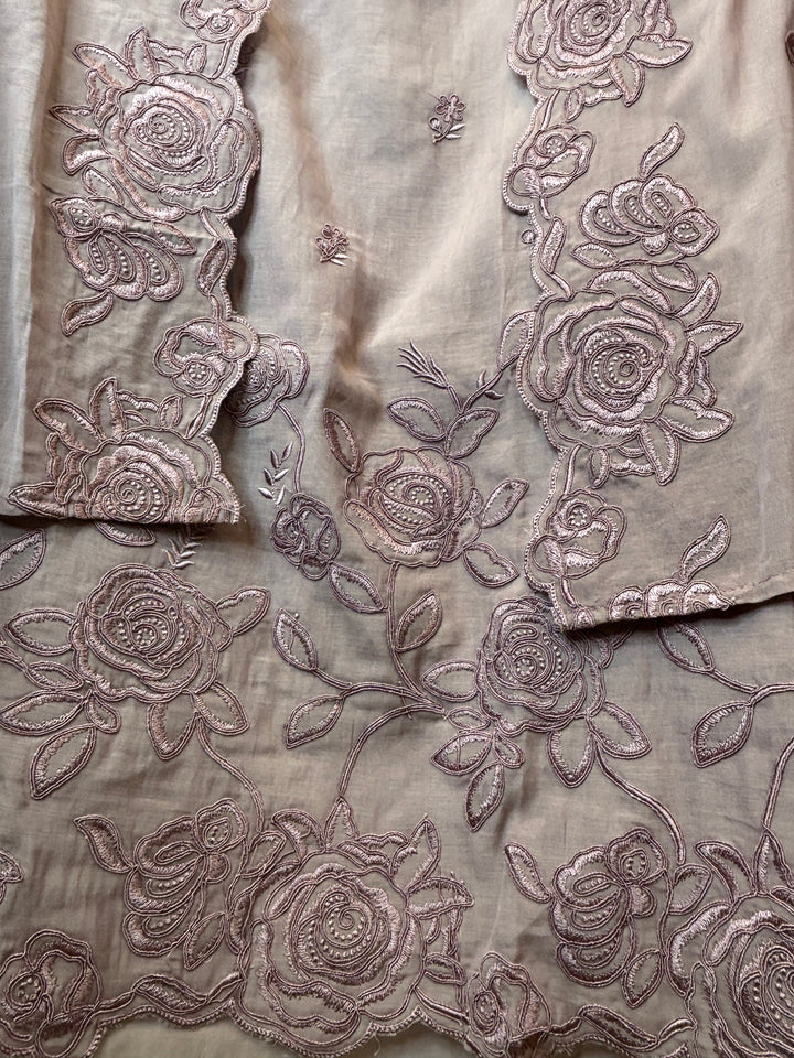 Mehrnaz – Onion Pink Mul Cotton Embroidered Suit