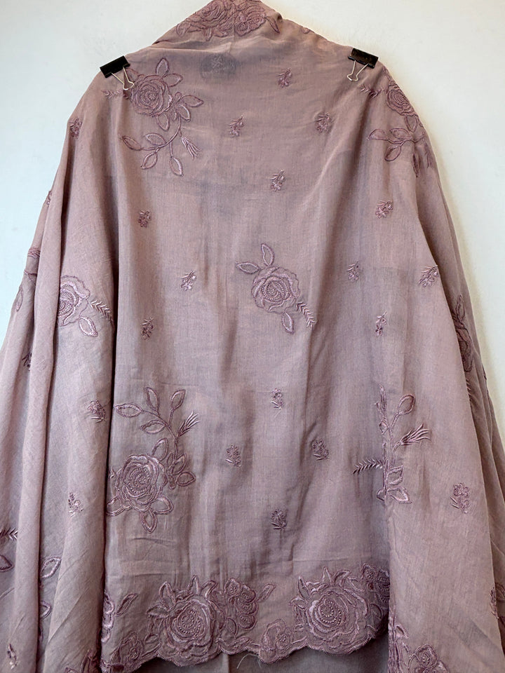Mehrnaz – Onion Pink Mul Cotton Embroidered Suit