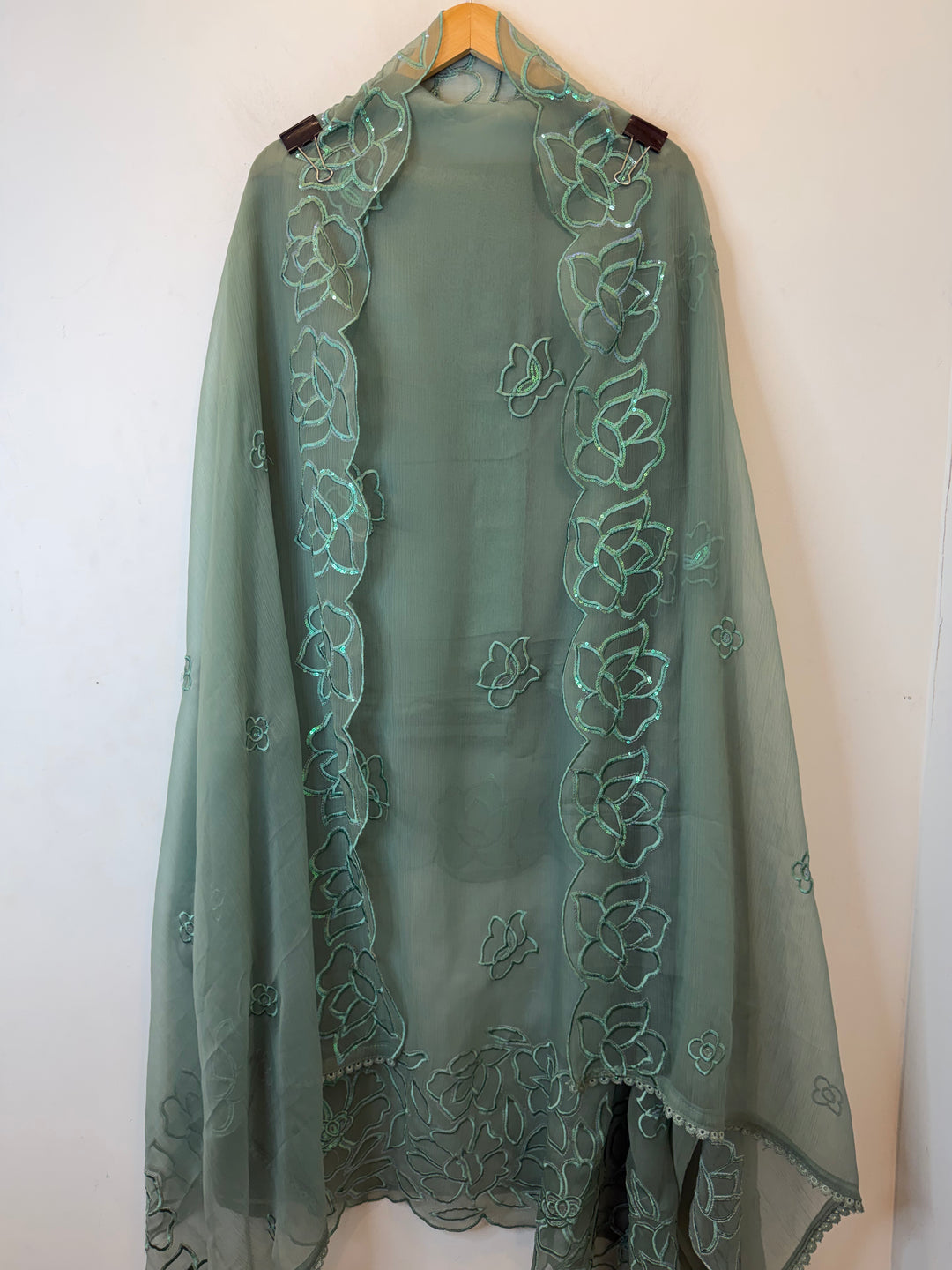 Zarelle – Chiffon Organza Handwork Suit