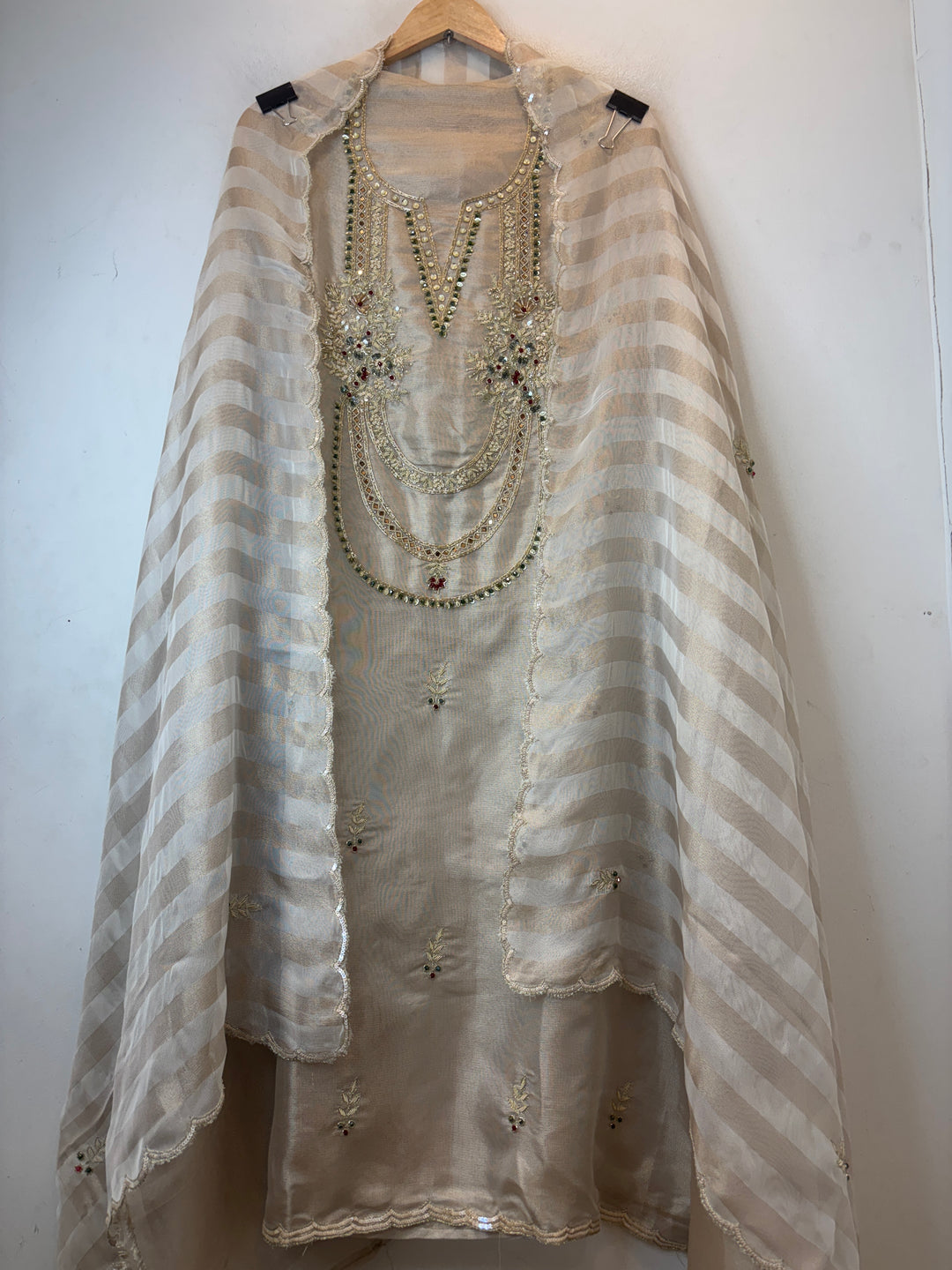 Zareefa – Tissue Burberry Handcrafted Suit