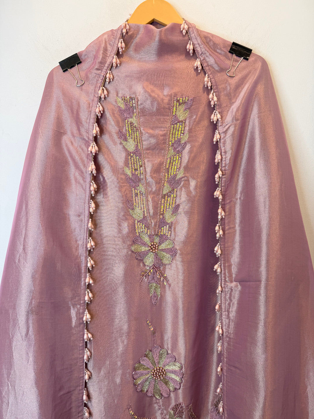 Zehaira – Pink Tissue Dabka &amp; Zari Handwork Suit