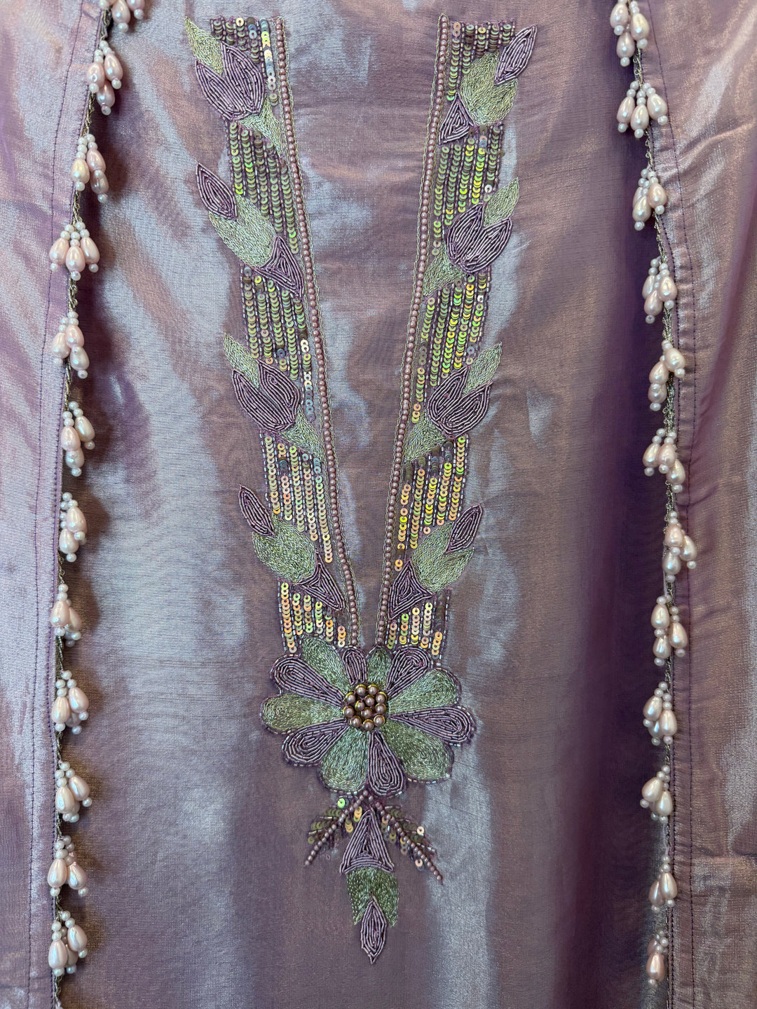 Zehaira – Pink Tissue Dabka &amp; Zari Handwork Suit