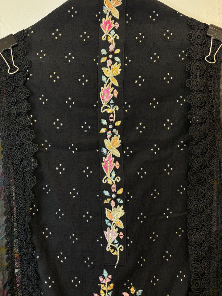 Gulroz Aura – Mirror &amp; Handpainted Harmony