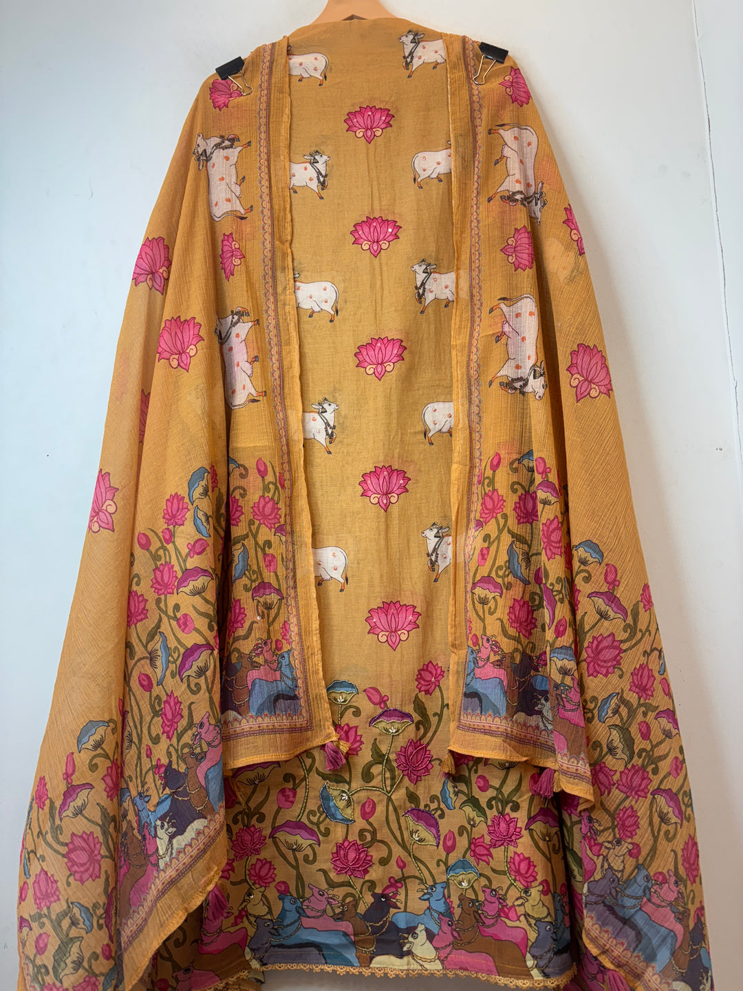 Pichwaiya – Yellow Mul Cotton Artistic Suit