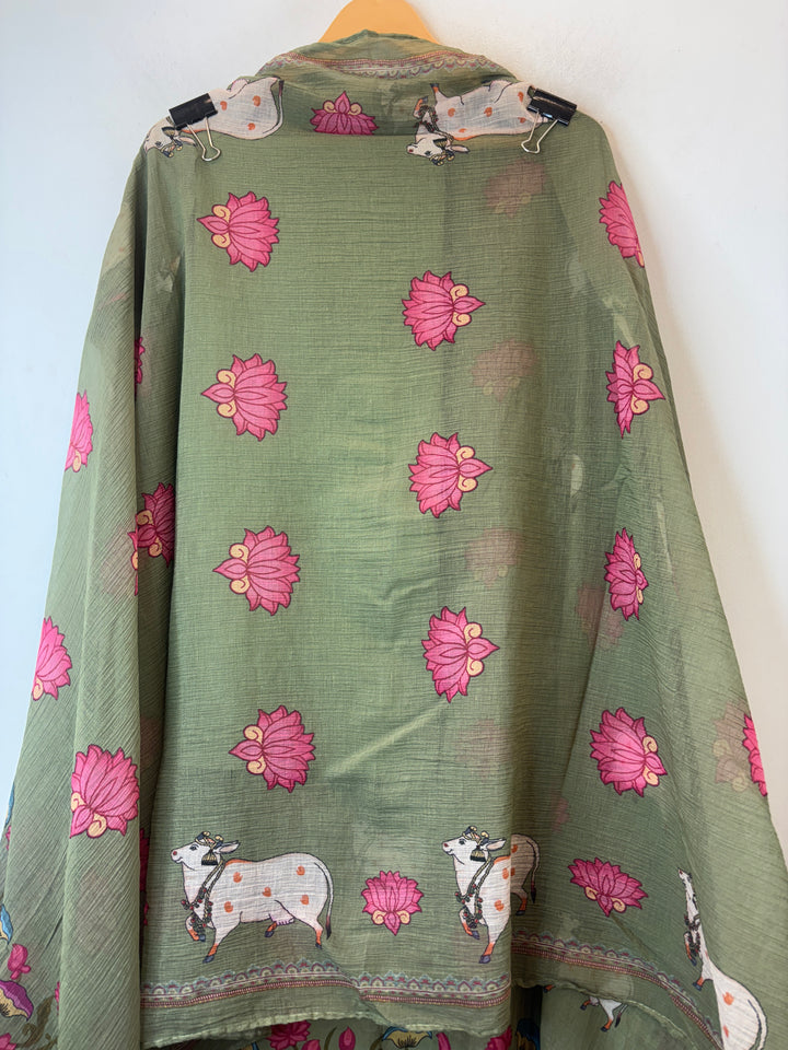 Pichwaiya – Green Mul Cotton Artistic Suit