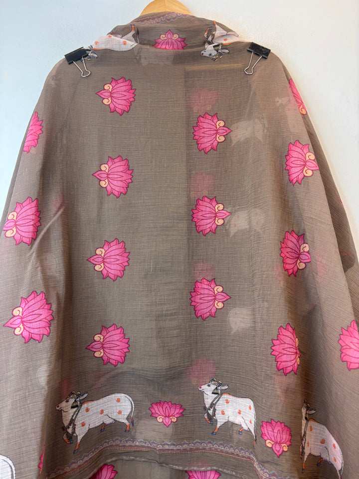 Pichwaiya – Taupe Brown Mul Cotton Artistic Suit