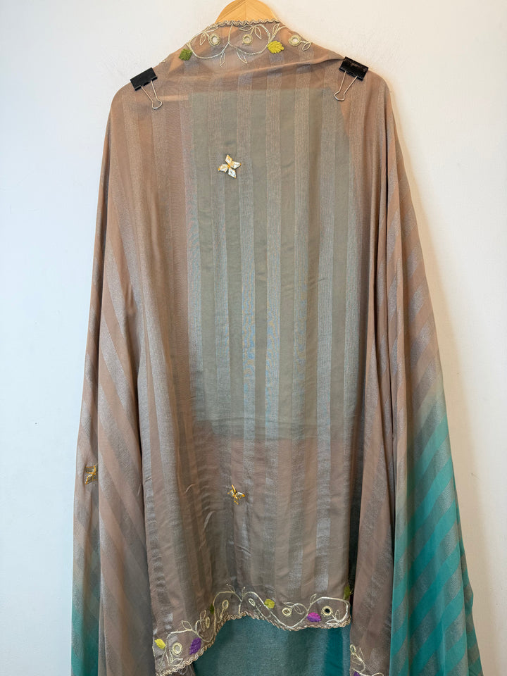 Omreza – Green Tissue Burberry Ombre Gota Suit