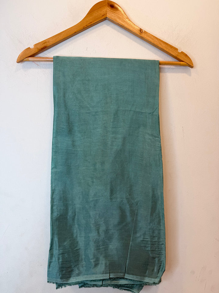 Omreza – Green Tissue Burberry Ombre Gota Suit
