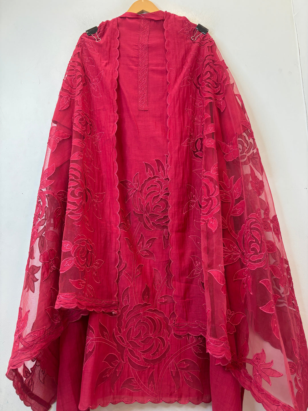 Gulnaar – Fushiya Pink Crush Mul Cotton Appliqué Suit