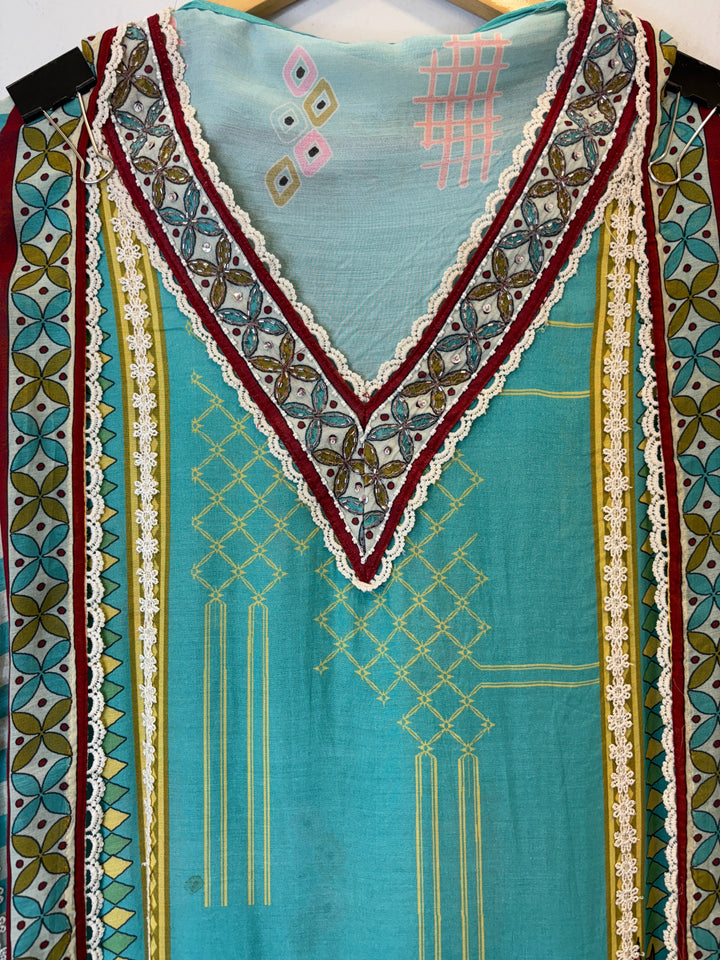 Saher-e-Noor – Handworked Muslin Charm