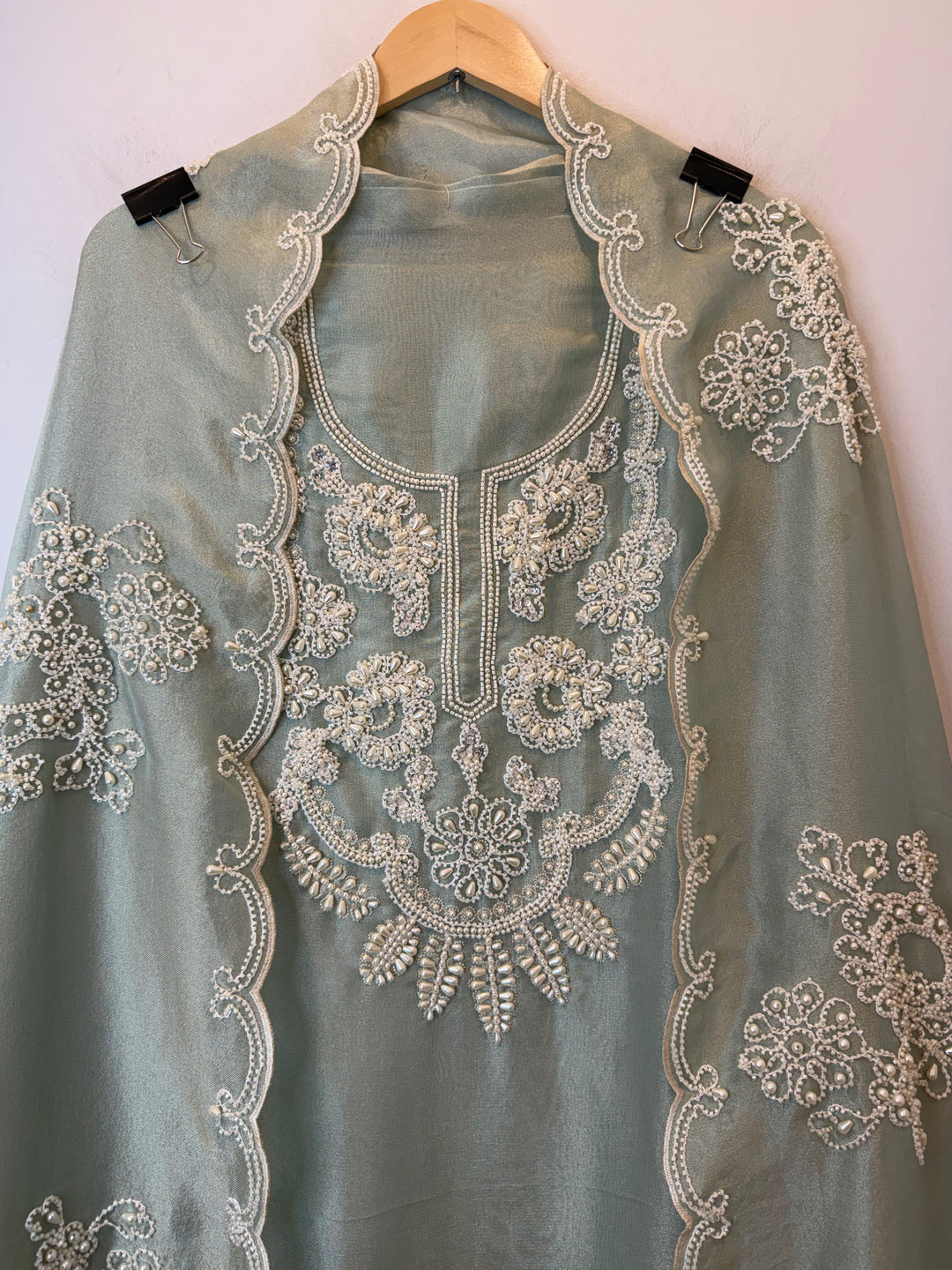 Zareeva – Pearl &amp; Cutdana Heavy Handwork Suit