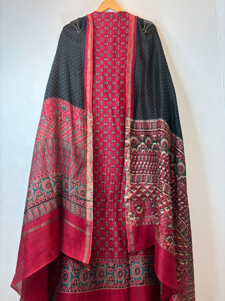 Maheshwari Printed Unstitched Suit Set DBPM501